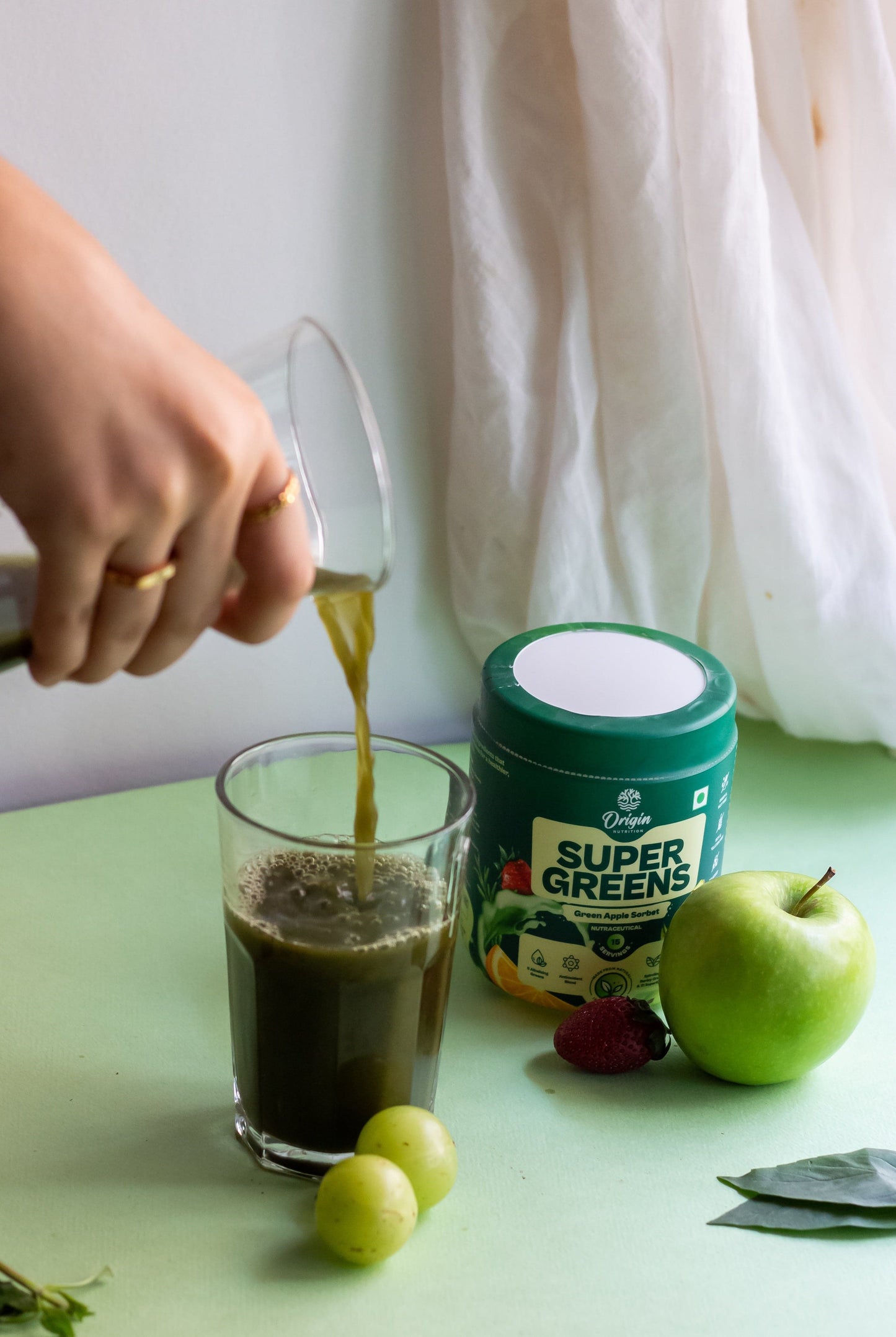 Origin Nutrition SuperGreens 100% Natural with 23 superfoods (120 g, Green Apple SorbetOrigin Nutrition Supergreens (Green apple flavour) 100% Natural Ingredients with 23 Superfoods & No Added Sugar for Daily Health, Digestion, Energy & Immunity