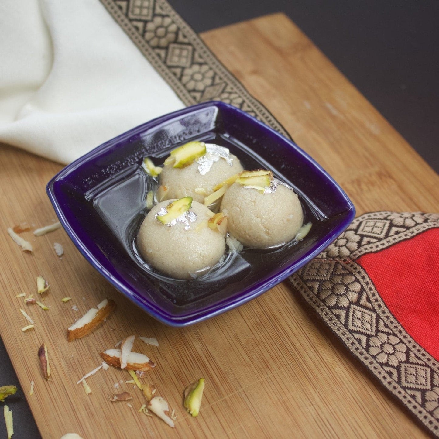 Meethi Kahani Rasgulla (For Pune Only) - plant based Dukan